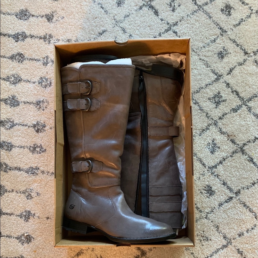 NWTS Born Leather Boots